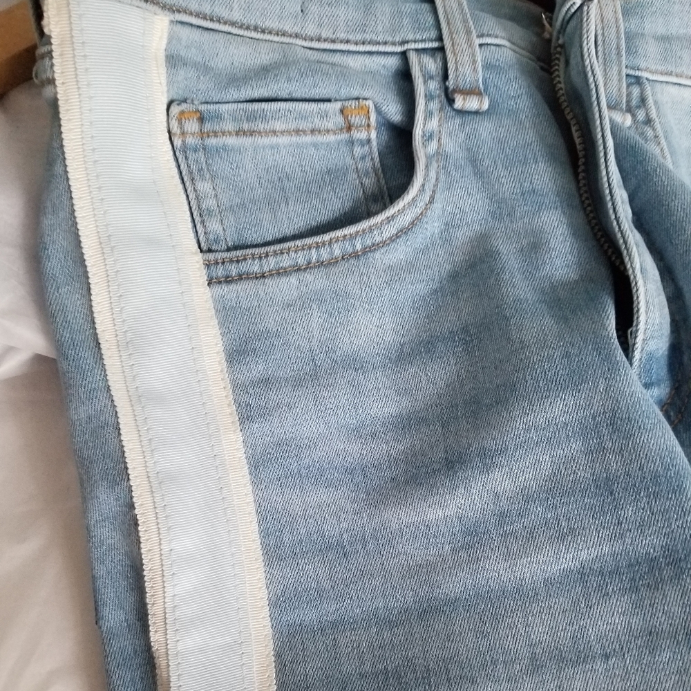 Veronica Beard Carly Kick Flare Jeans Size 29 Light Wash Blue - Picture 5 of 10